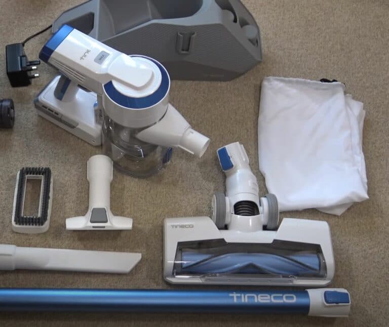 6 Best Vacuums for Laminate Floors 2022 Reviews and Buying Guide