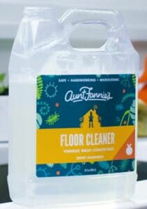 How To Clean Linoleum Floors - Tips From The Floor Critics Experts